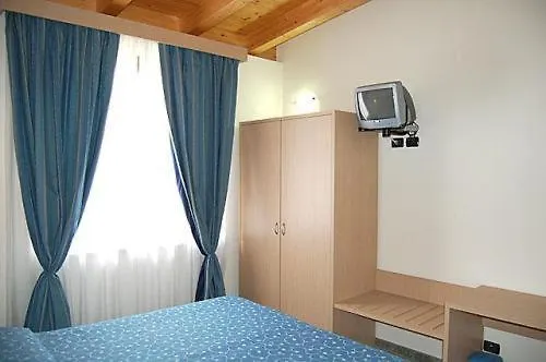 Nocleg ze śniadaniem Mare Blu 3*
